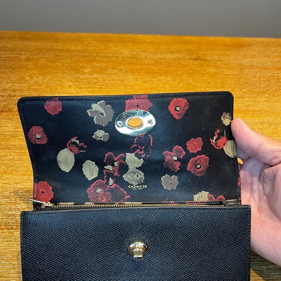 Coach Wallet - Black - great condition - Picture 5 of 7